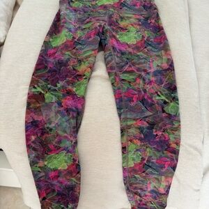 Lululemon Leggings like new size 8